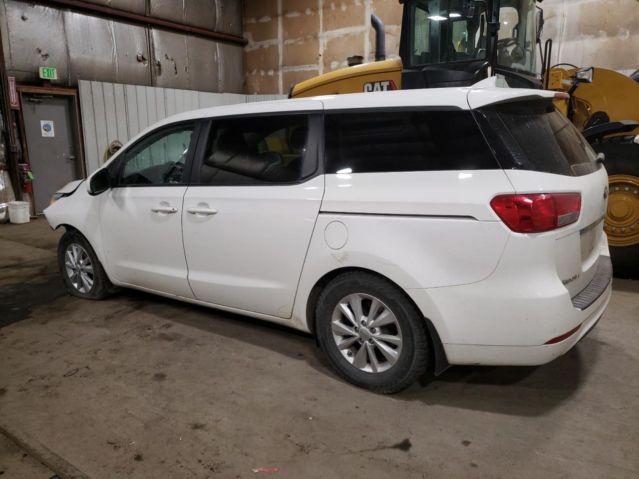 2018 Kia Sedona - Image 2