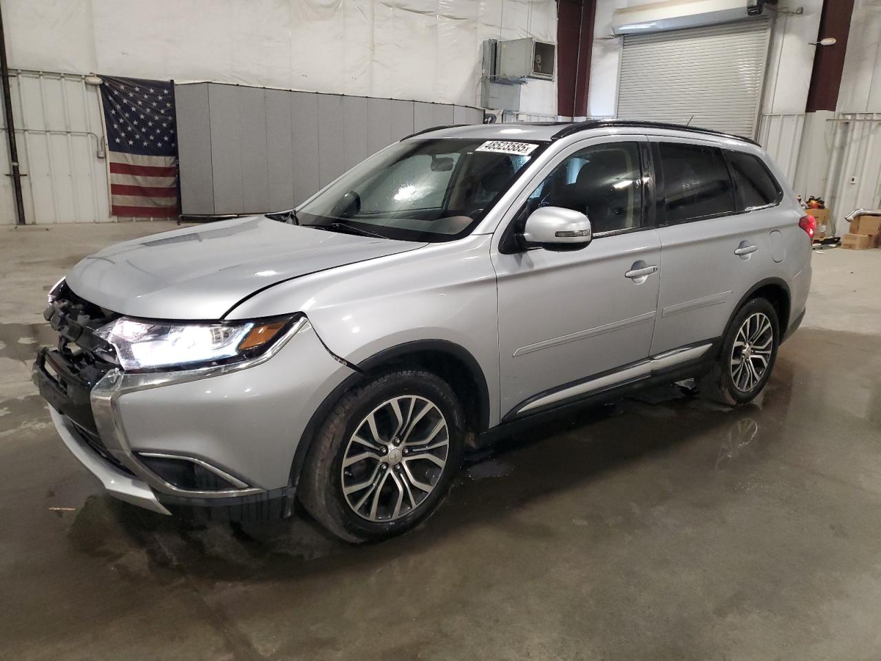 2016 Mitsubishi Outlander - Image 1