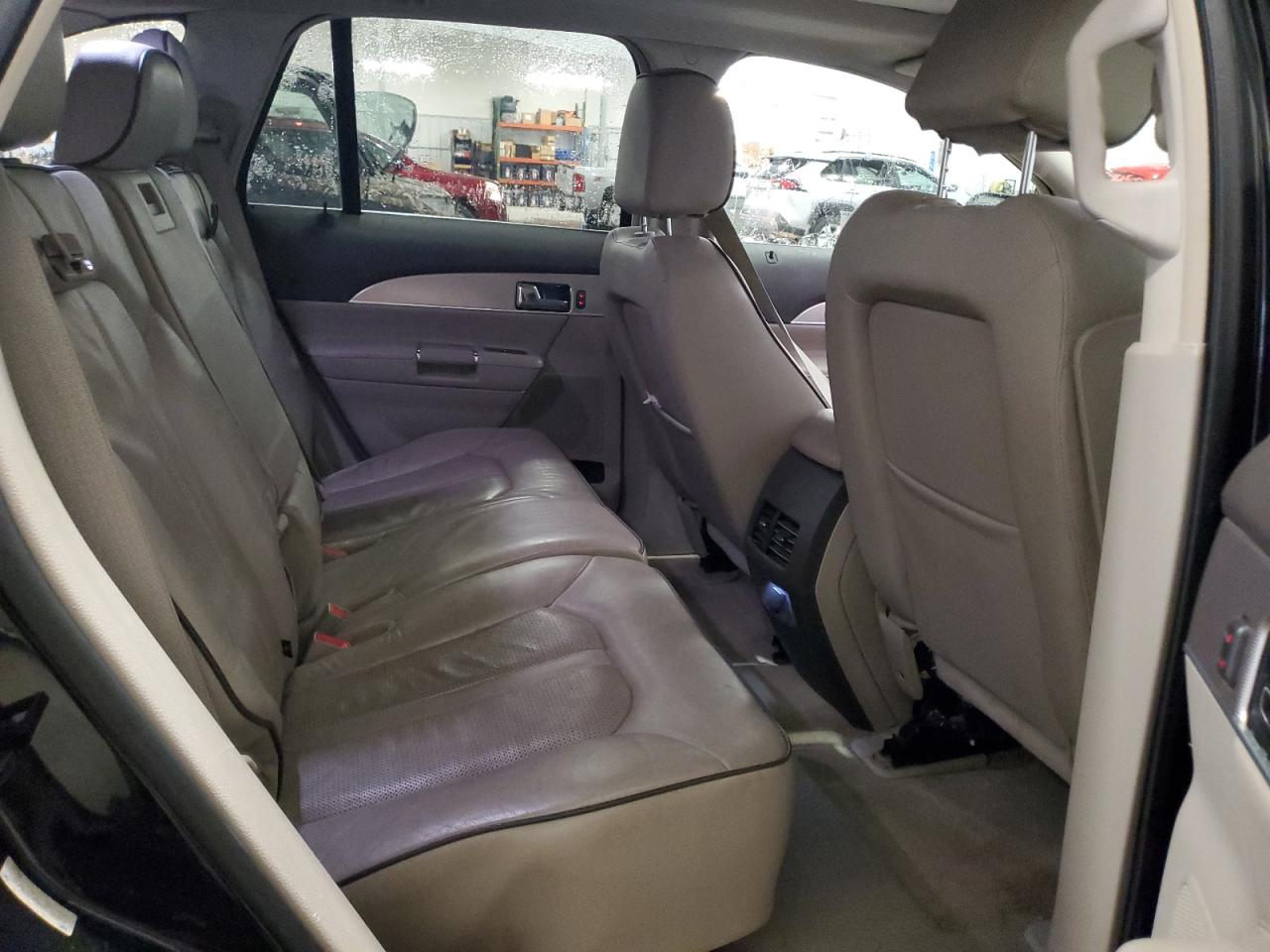 2013 Lincoln MKX - Image 11