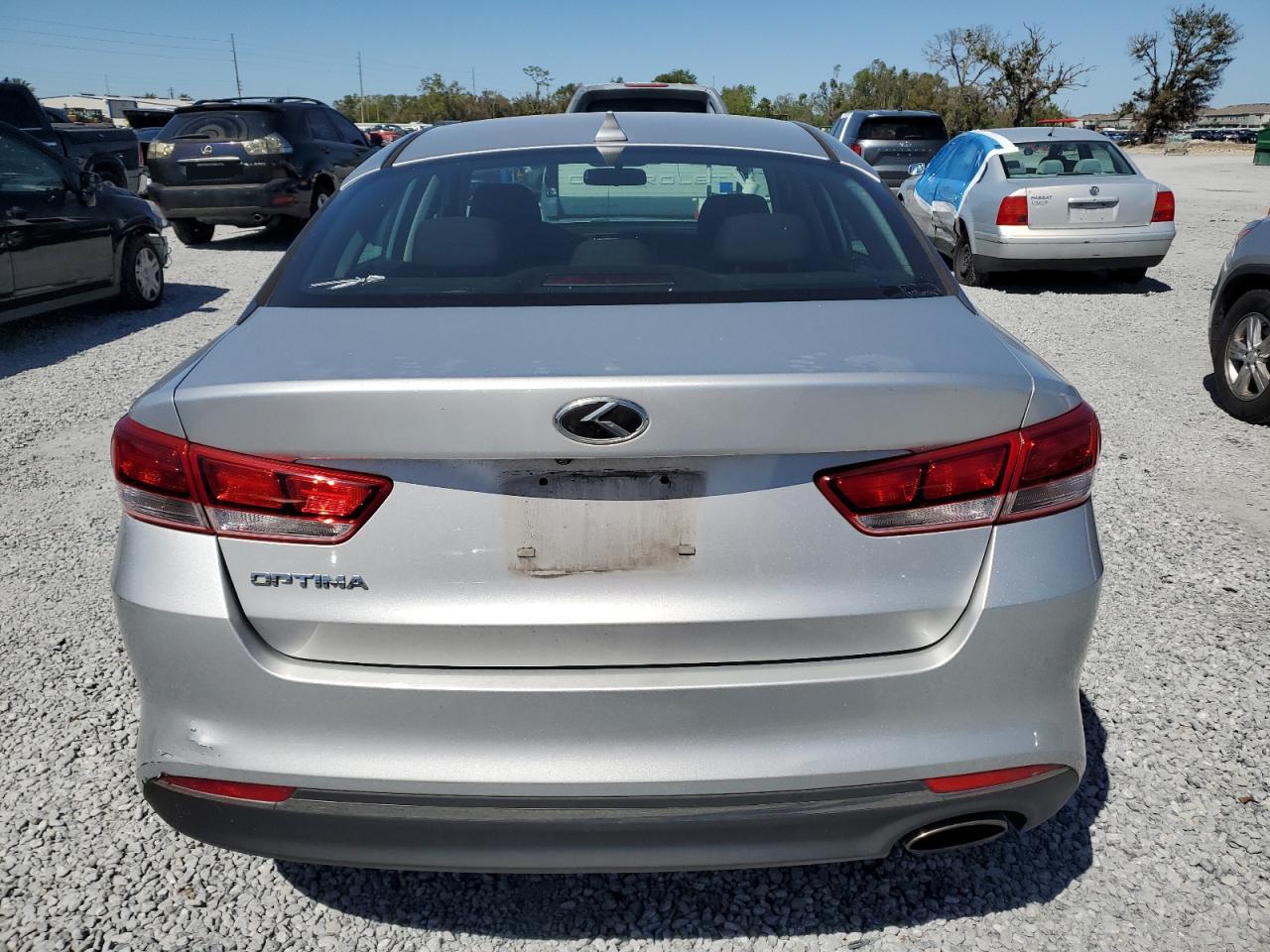 2017 Kia Optima - Image 6