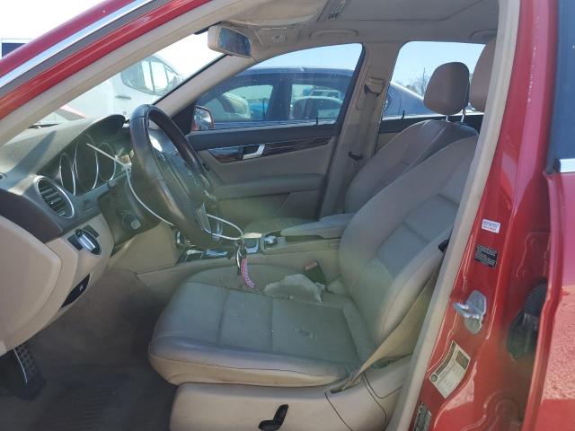  MERCEDES-BENZ C-CLASS 2012 Czerwony