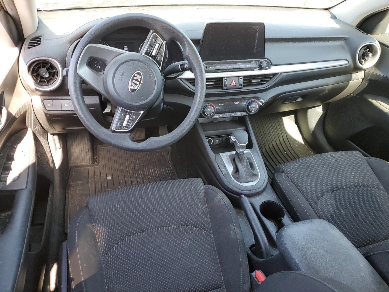 2019 Kia Forte - Image 8