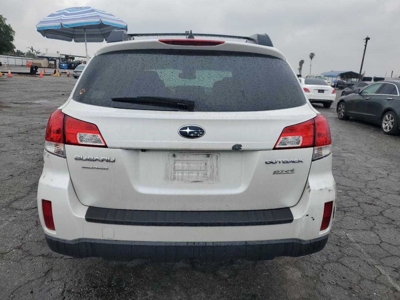 2012 Subaru Outback - Image 6