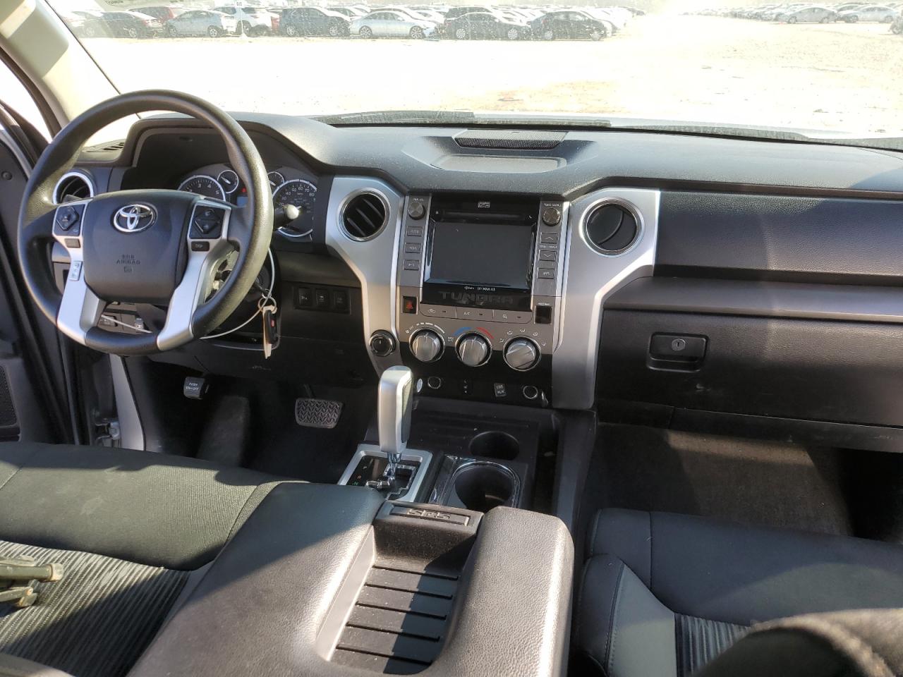 2015 Toyota Tundra - Image 8