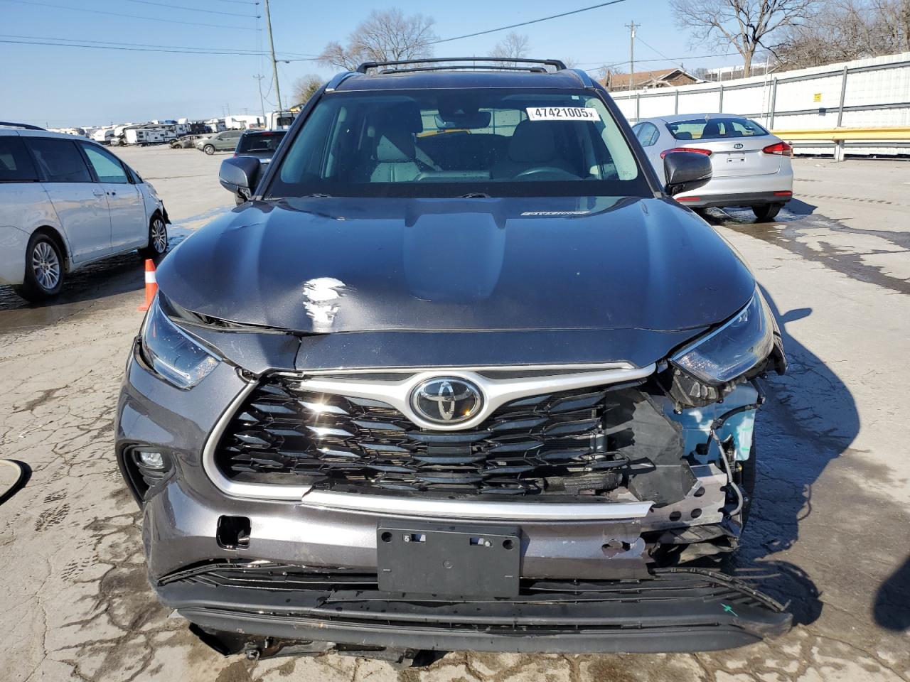 2021 Toyota Highlander - Image 5
