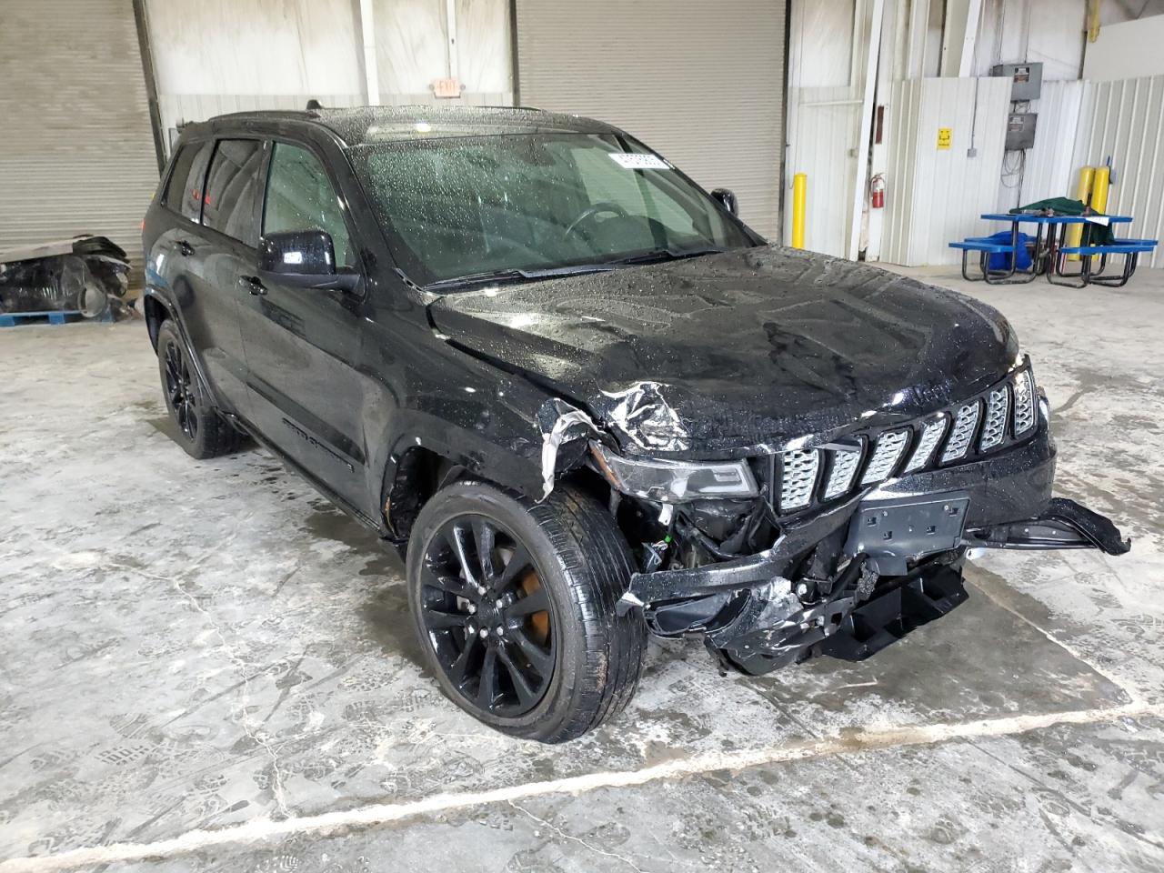 2018 Jeep Grand Cherokee - Image 4
