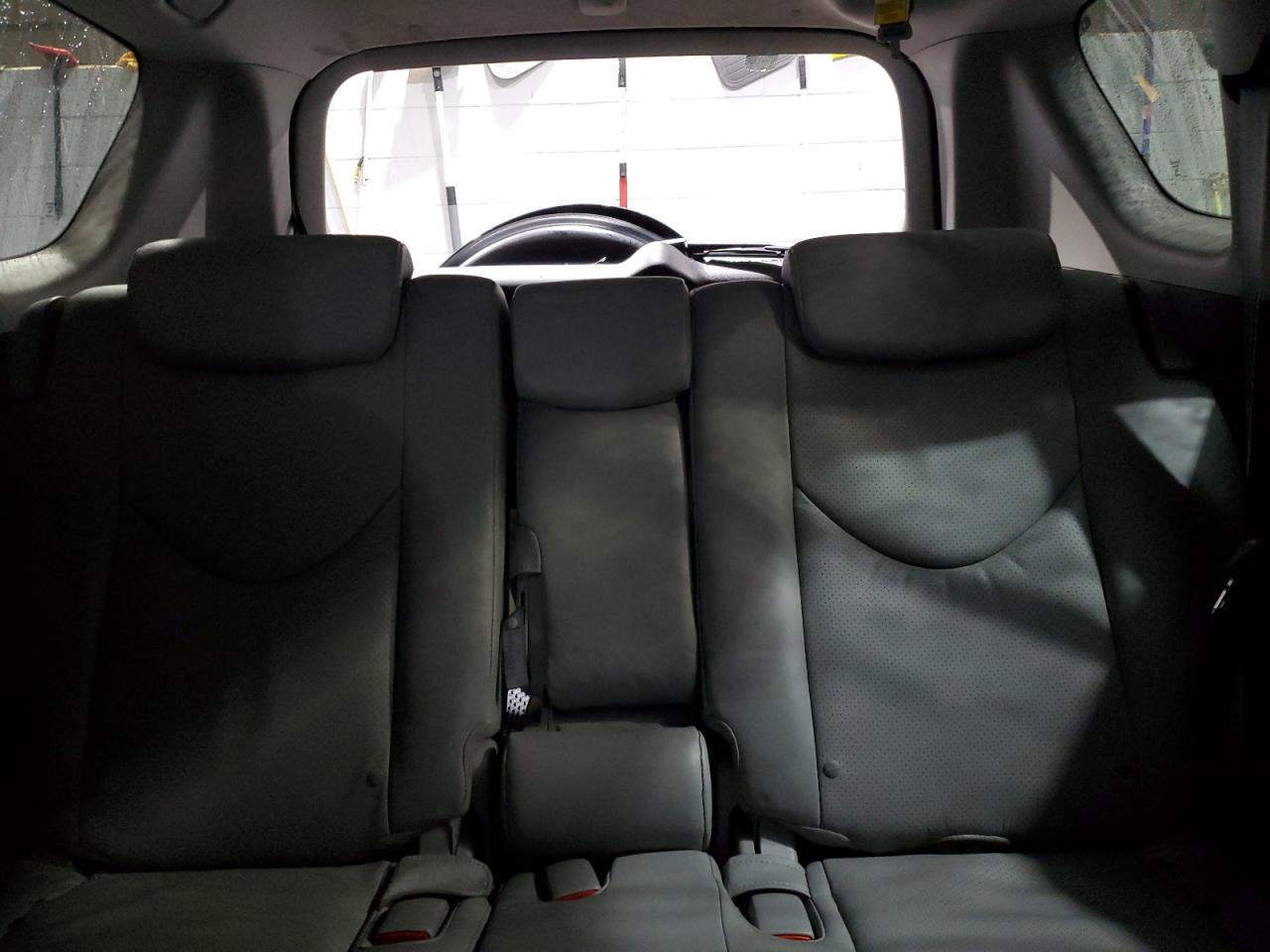 2011 Toyota RAV 4 - Image 10