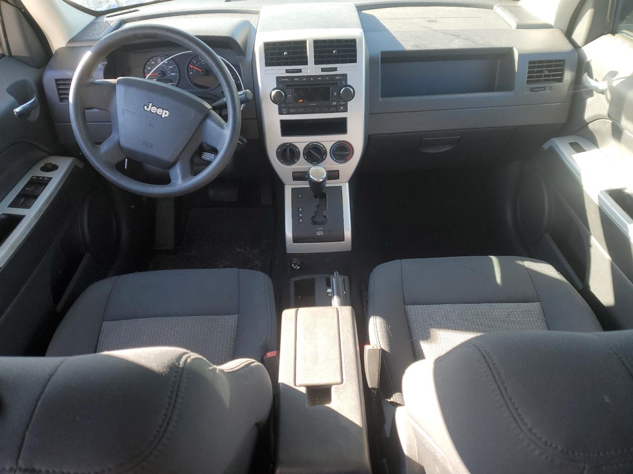 2008 Jeep Liberty (Patriot) - Image 8
