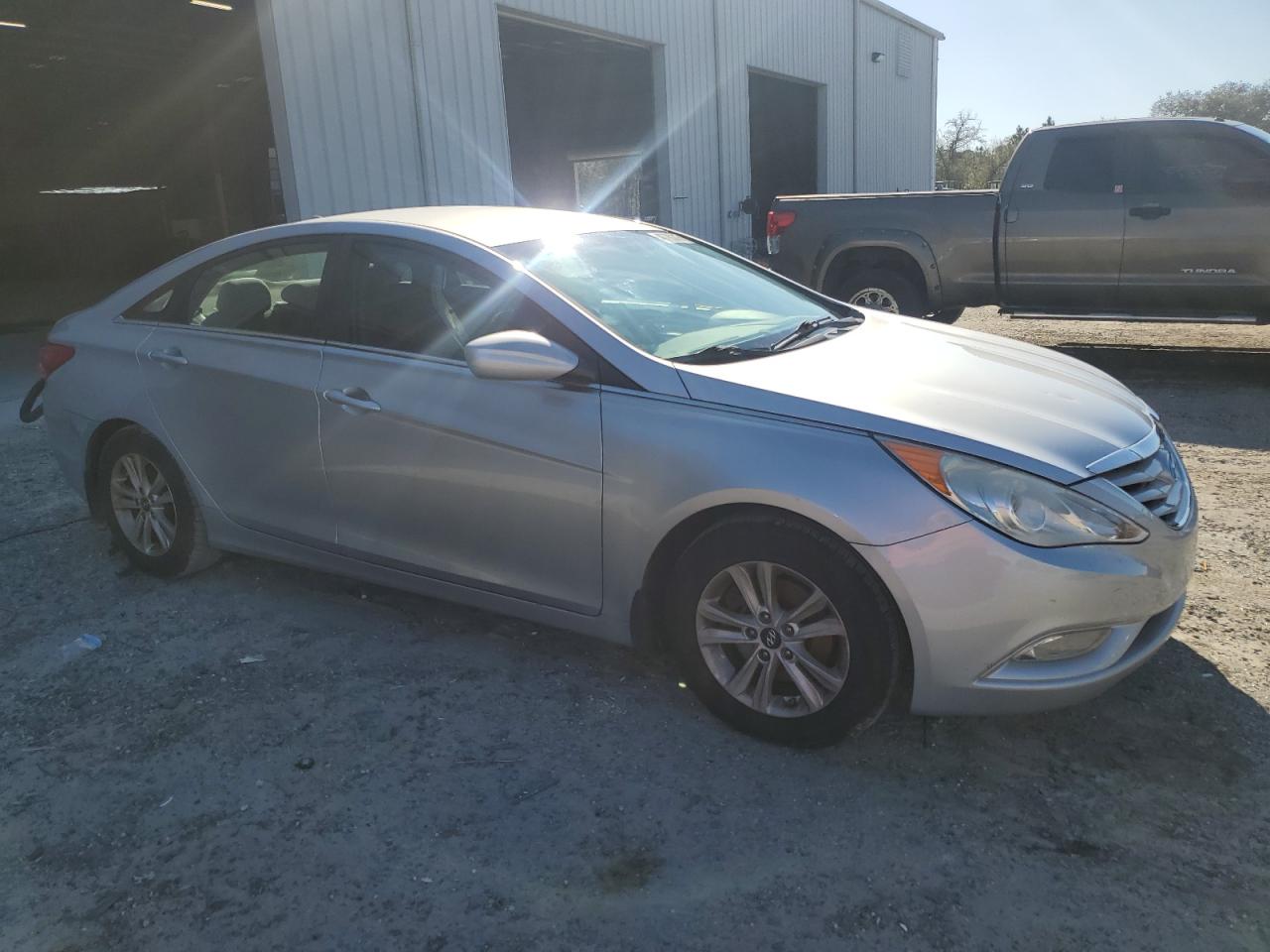 2013 Hyundai Sonata - Image 4