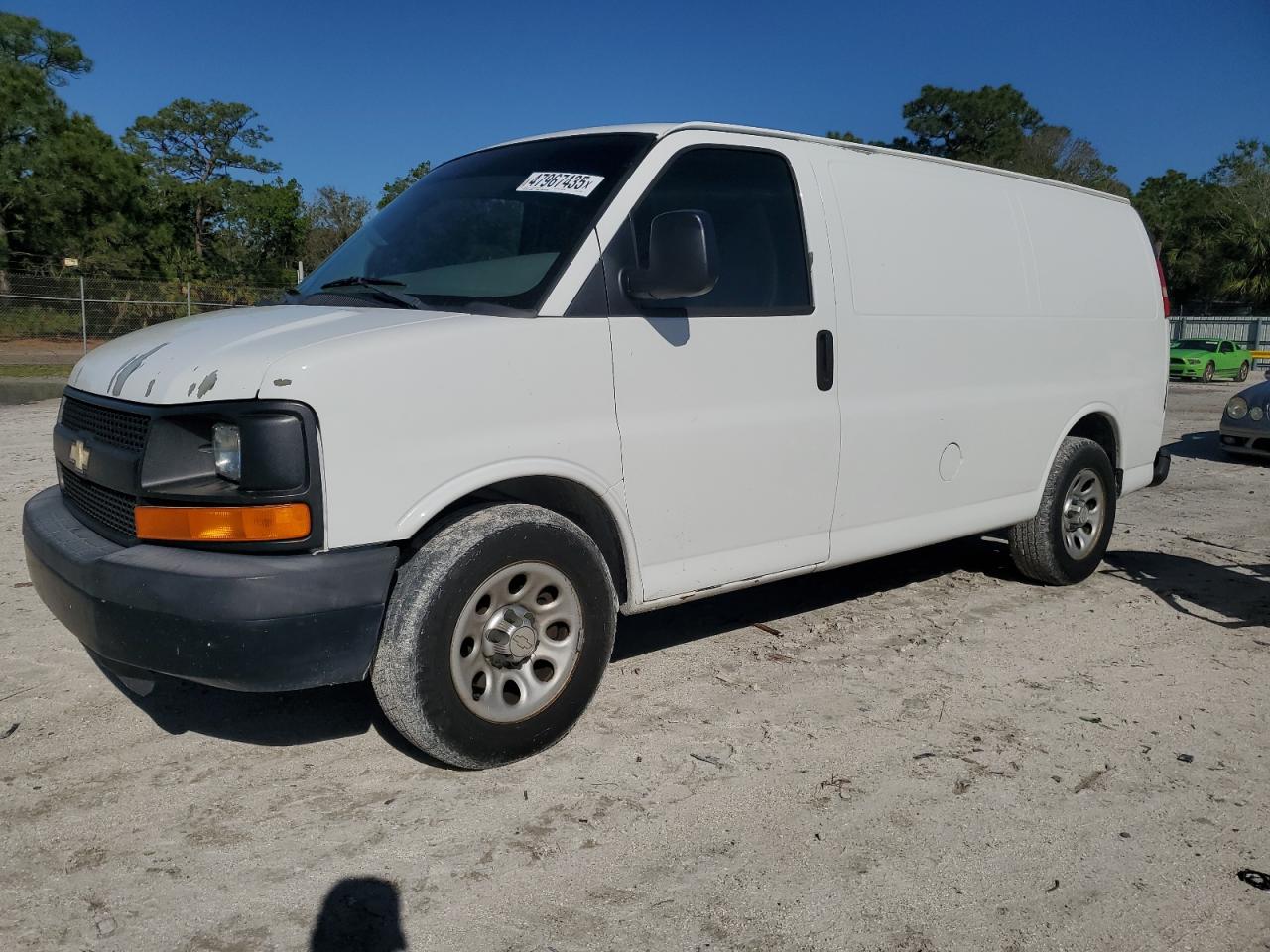 2011 Chevrolet Express - Image 1