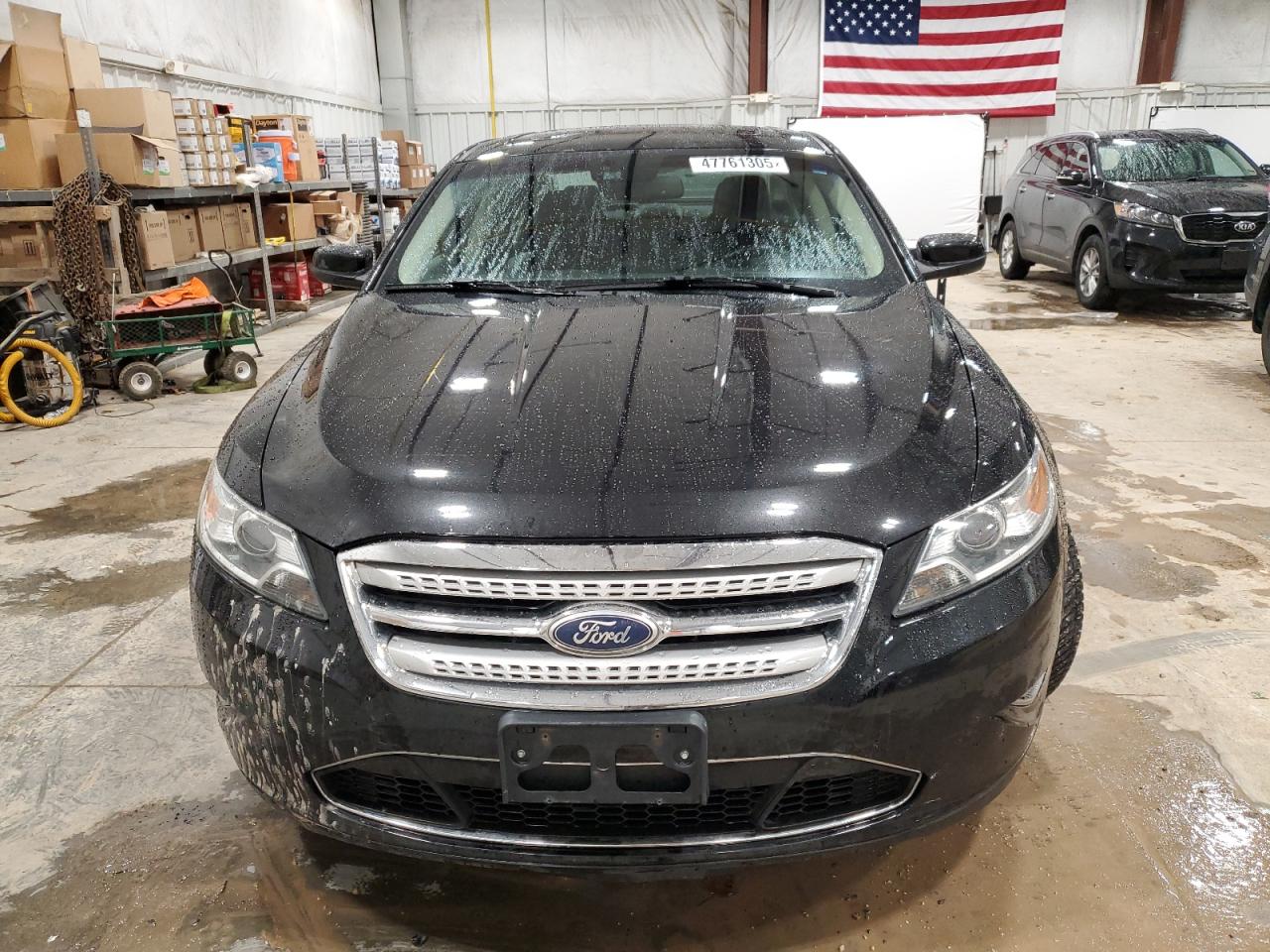 2011 Ford Taurus - Image 5