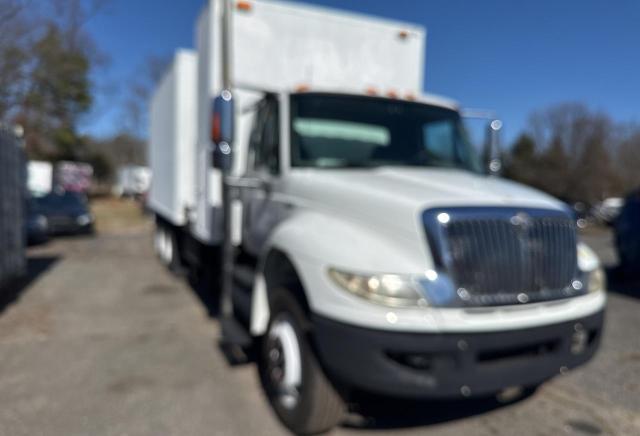 2010 International 4000 4400