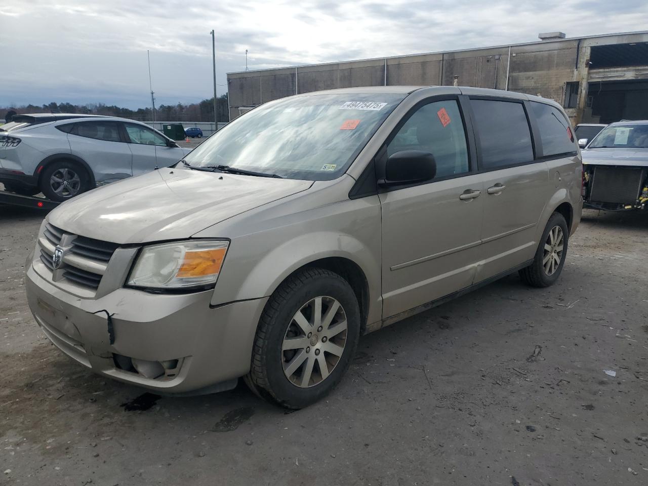 2009 Dodge Caravan - Image 1
