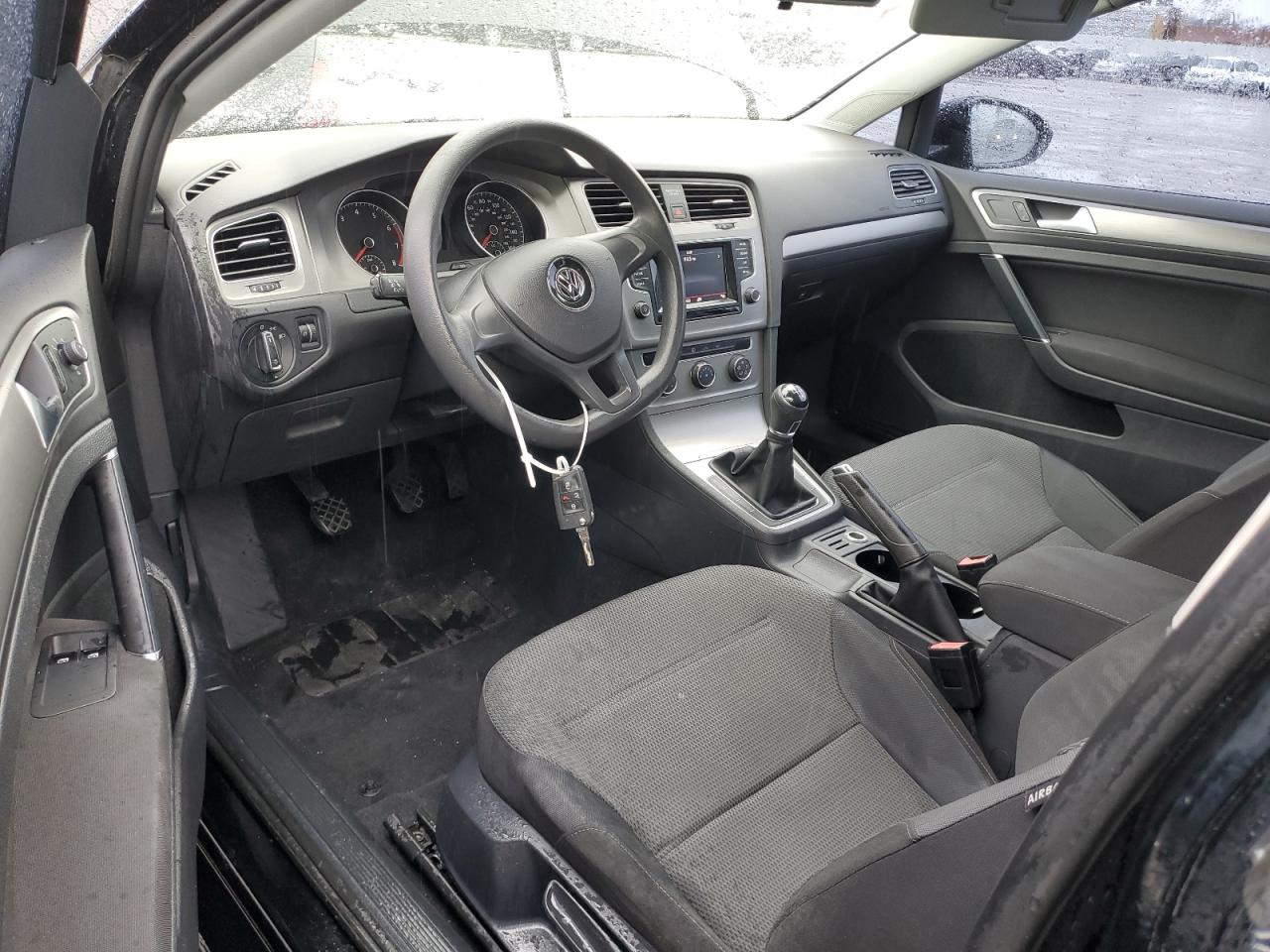 2015 Volkswagen Golf - Image 8