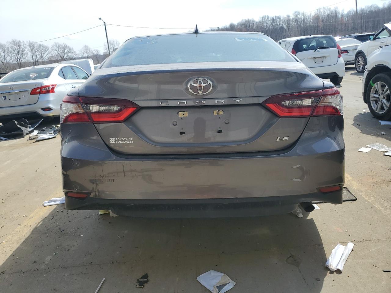 2022 Toyota Camry - Image 6