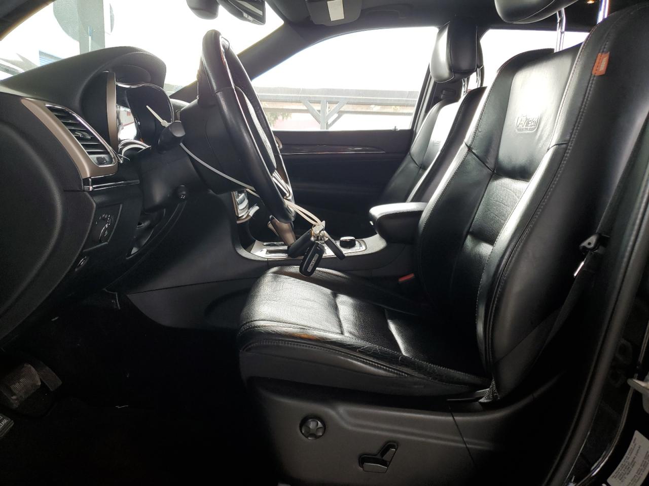 2016 Jeep Grand Cherokee - Image 7