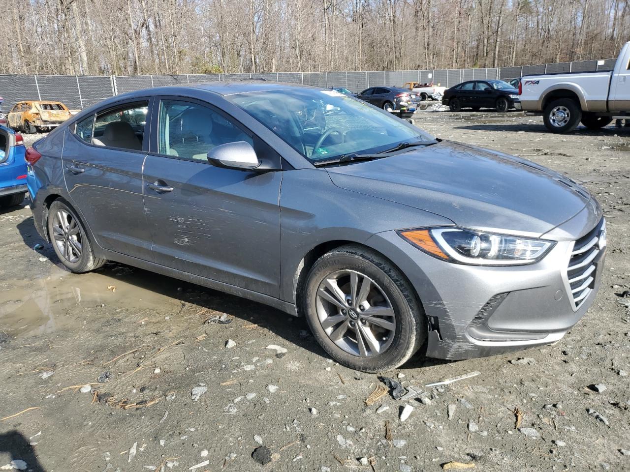 2018 Hyundai Elantra - Image 4