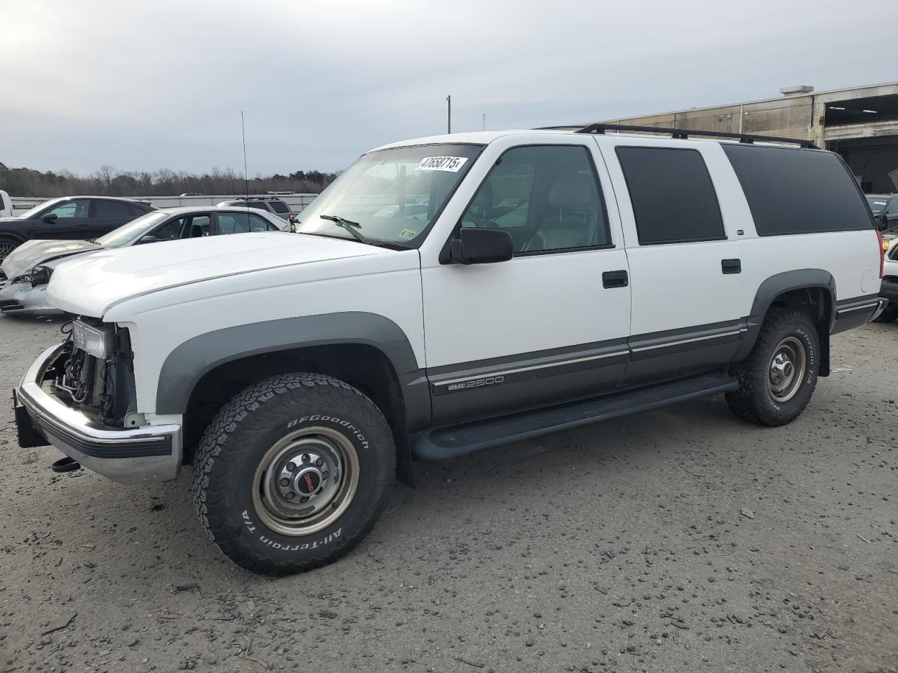 1999 GMC Suburban - Image 1