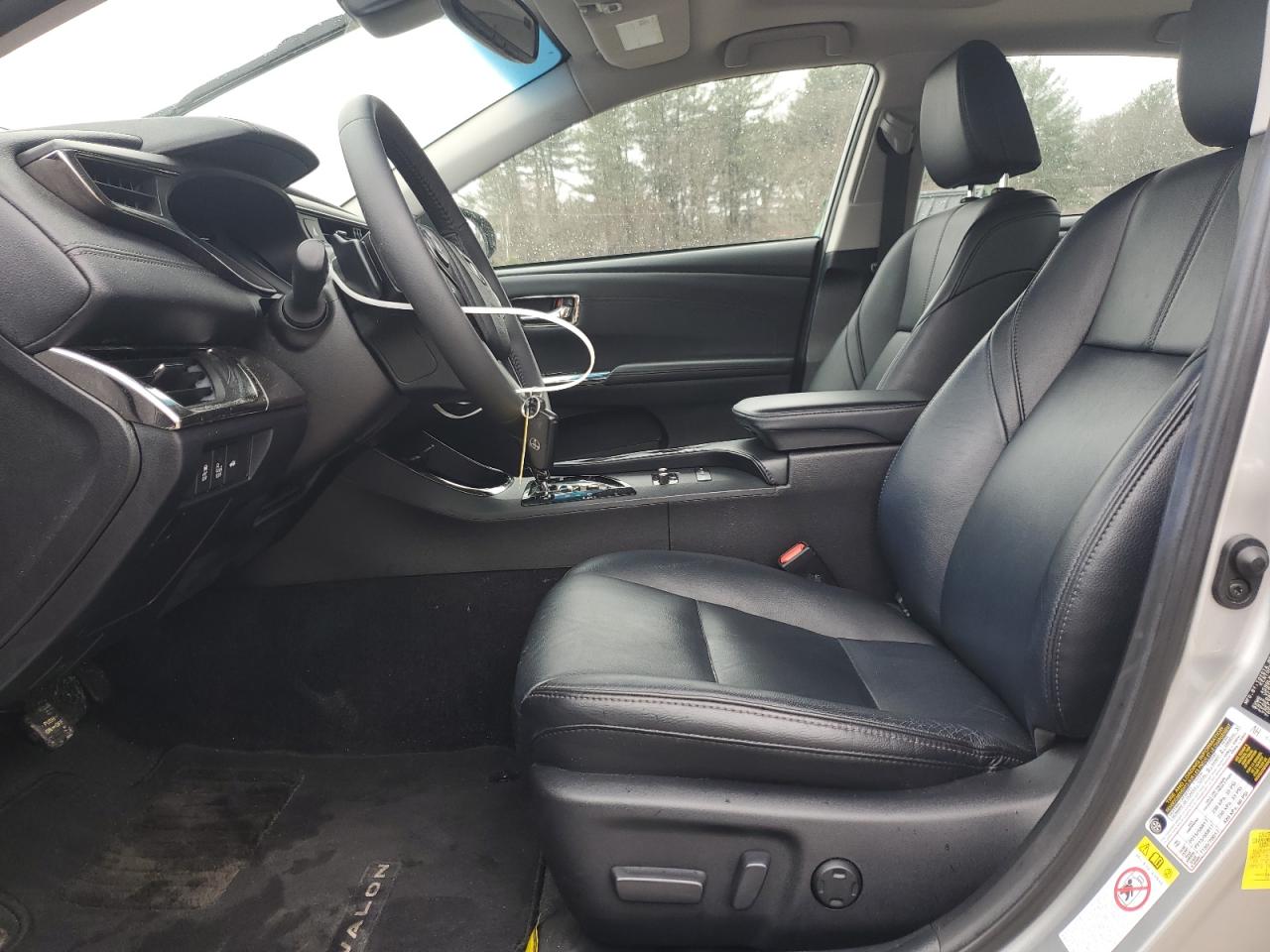 2018 Toyota Avalon - Image 7