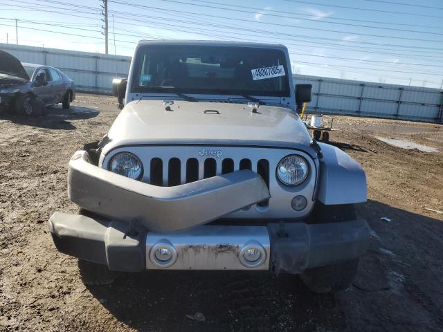  JEEP WRANGLER 2015 Серебристый