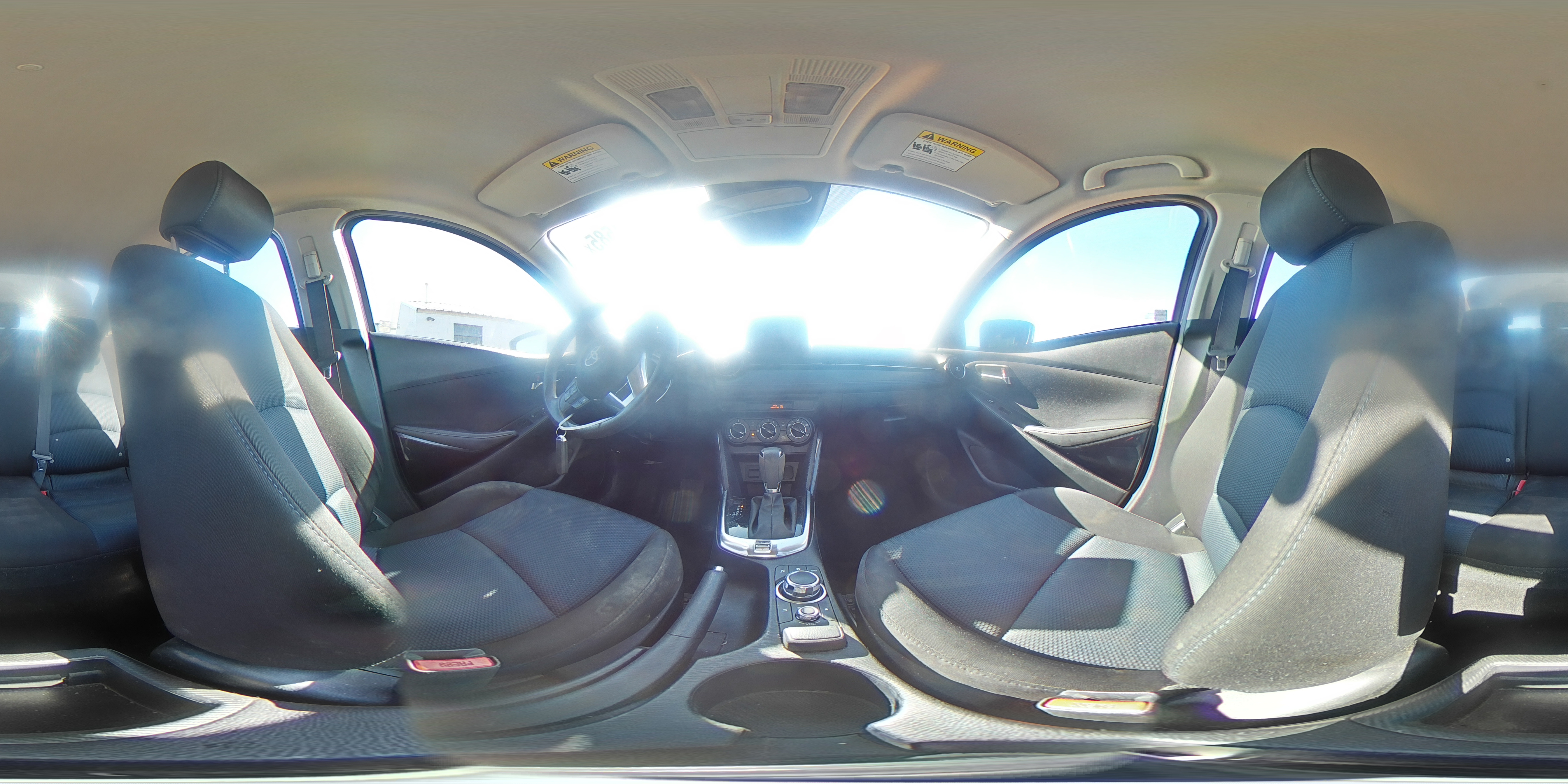 2017 Toyota Yaris - Image 14