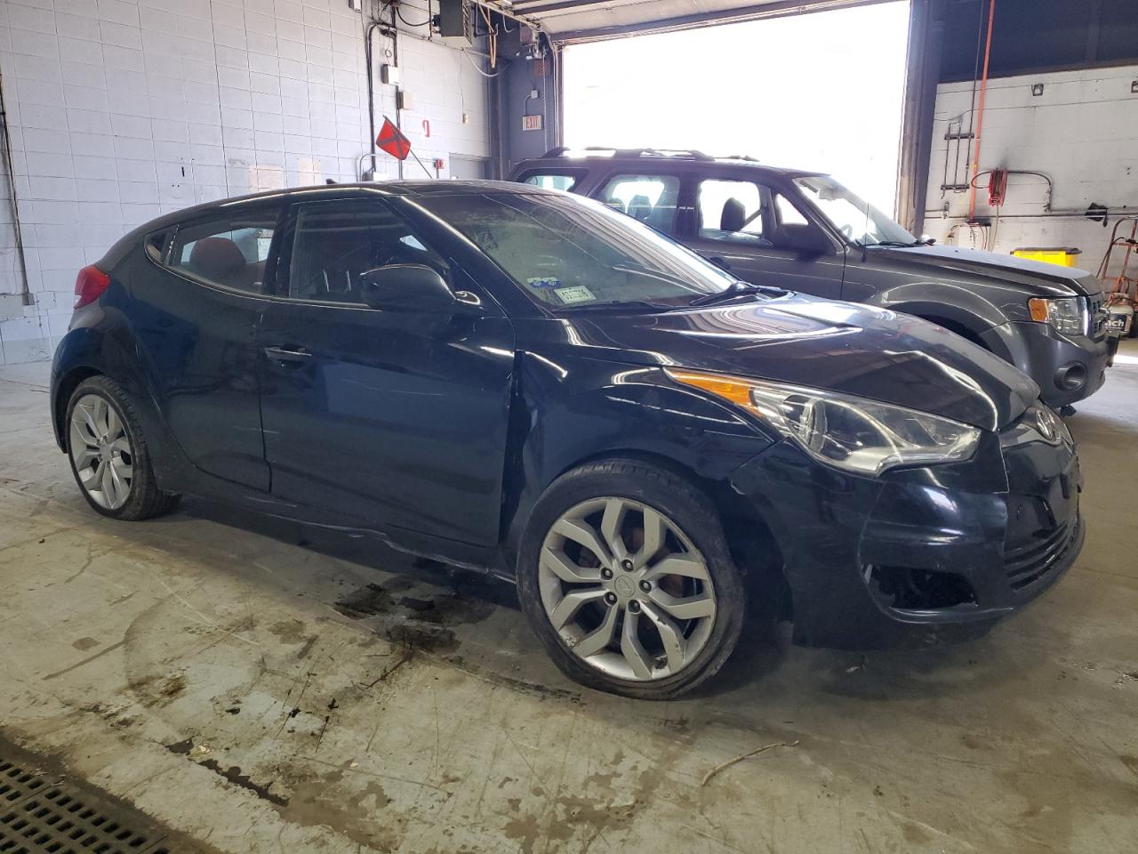 2012 Hyundai Veloster - Image 4