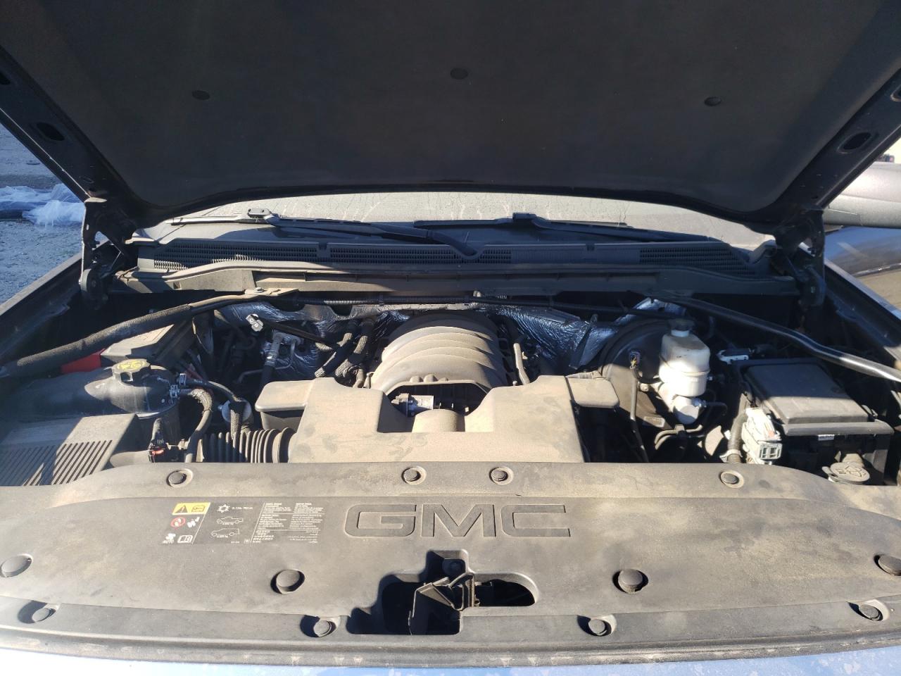 2015 GMC Sierra - Image 11