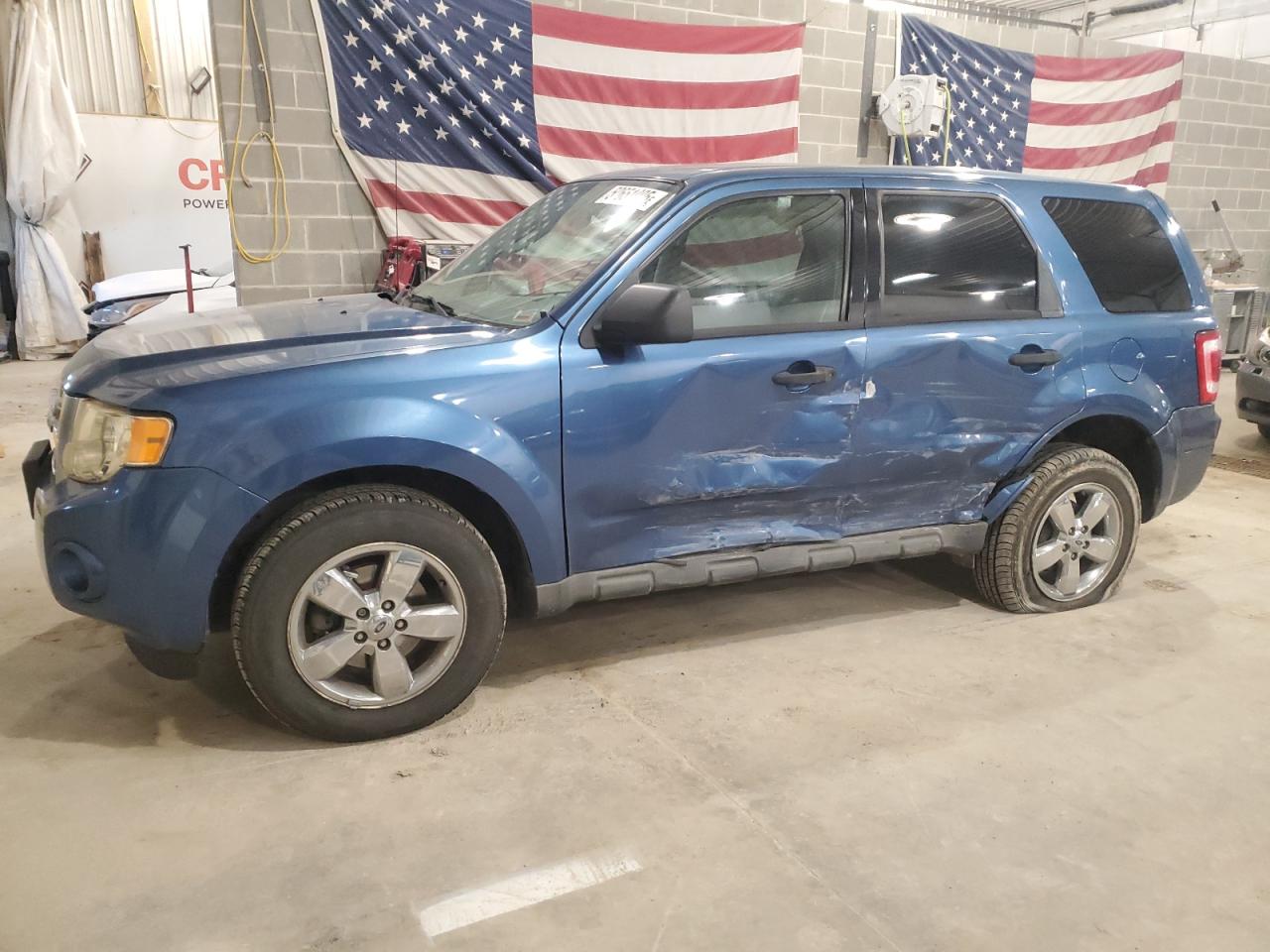 2009 Ford Escape Xls for Sale in Columbia, MO - Side