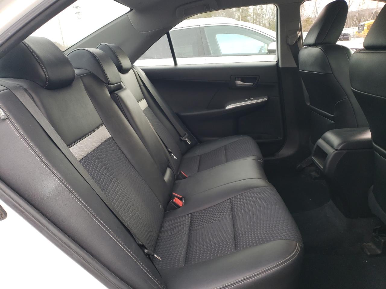 2012 Toyota Camry - Image 10