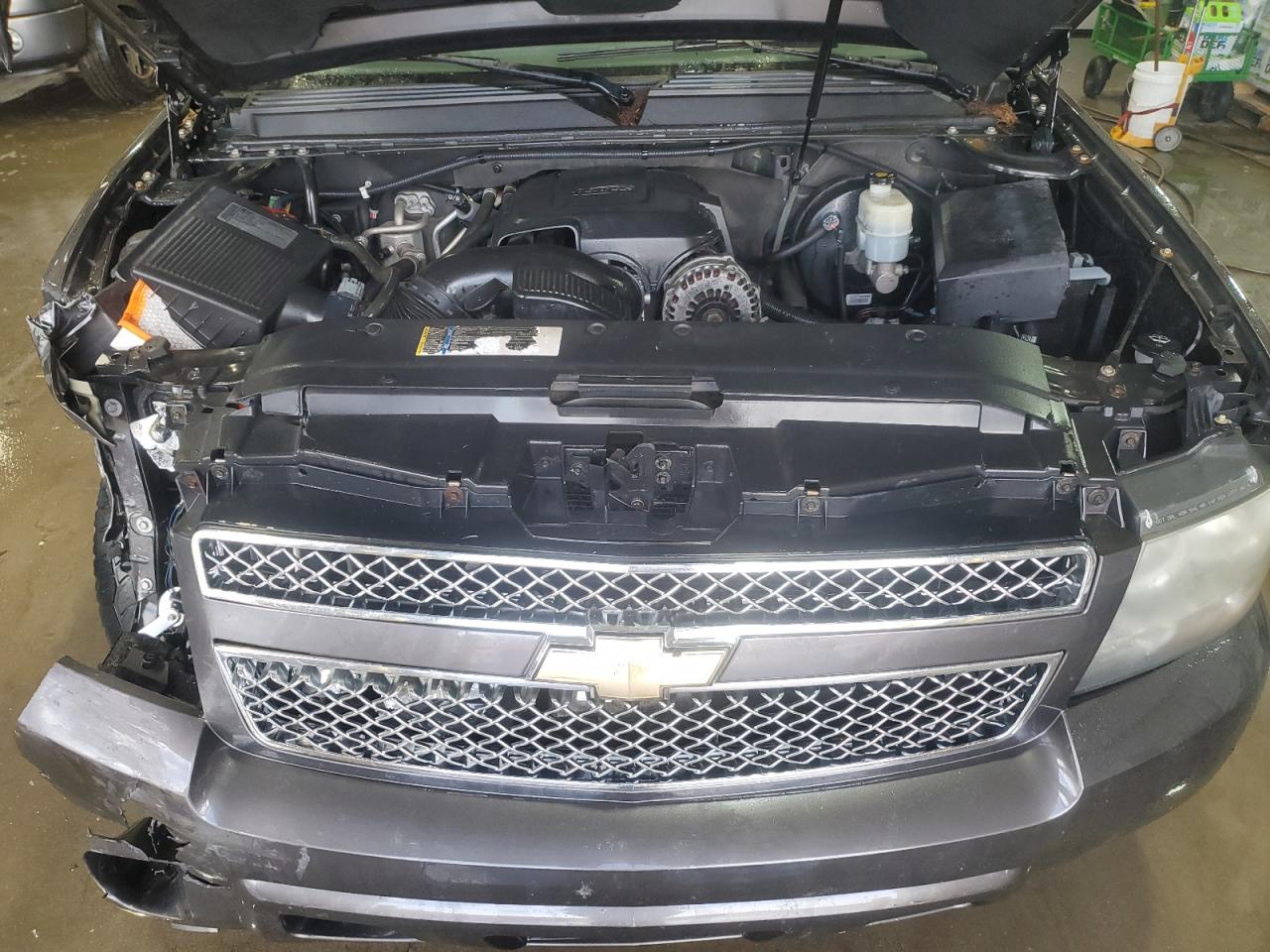 2011 Chevrolet Suburban - Image 12