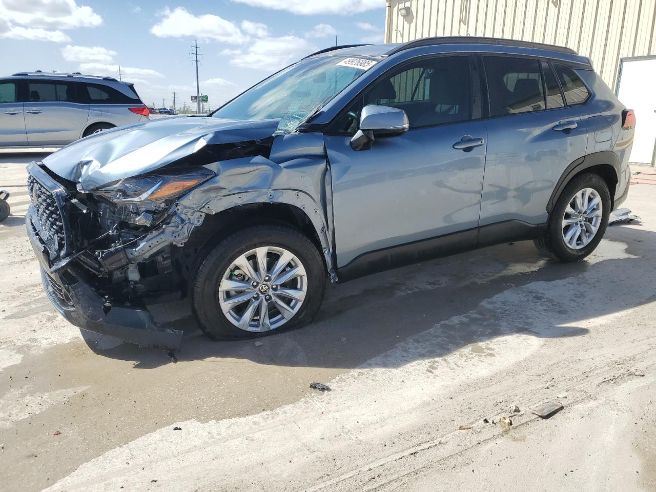 2023 Toyota Corolla Cross Le for Sale in Haslet, TX - Front End