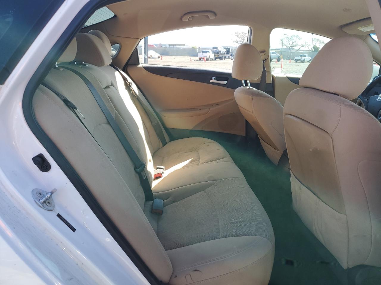 2013 Hyundai Sonata - Image 10