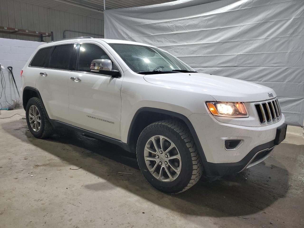 2015 Jeep Grand Cherokee - Image 4