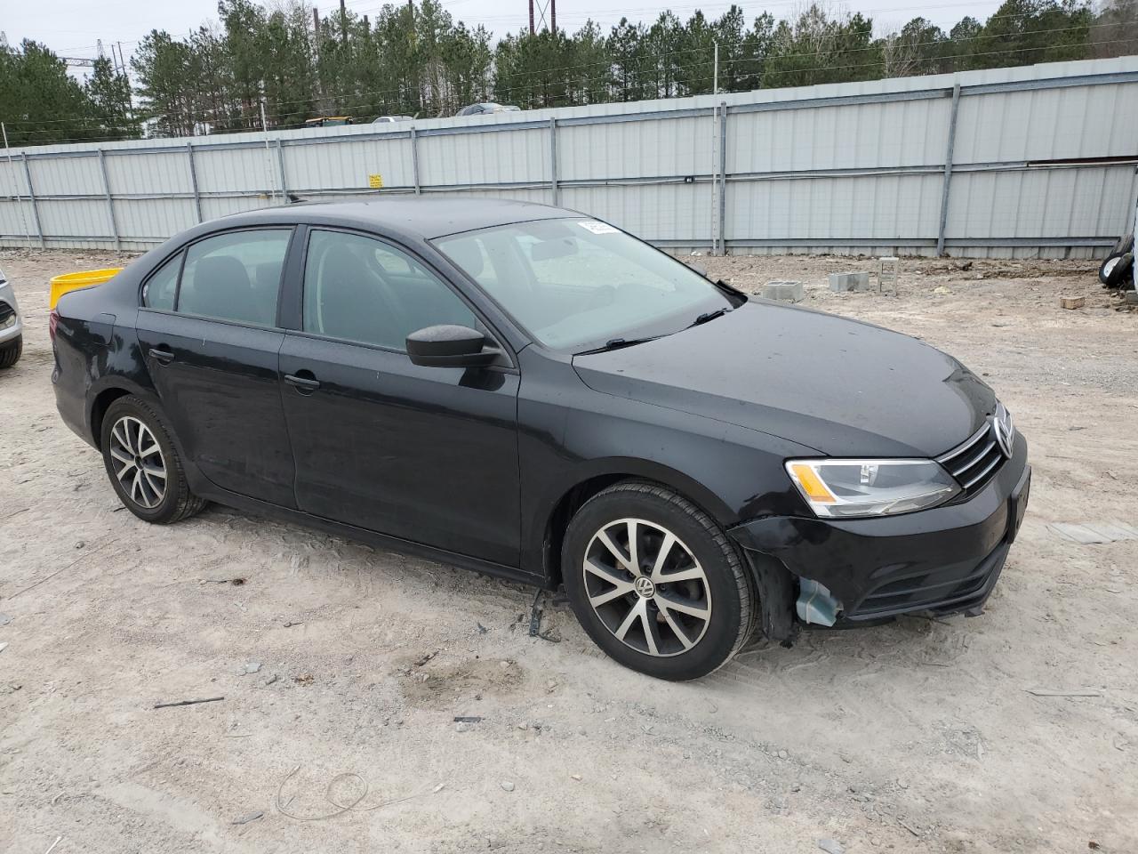 2016 Volkswagen Jetta - Image 4