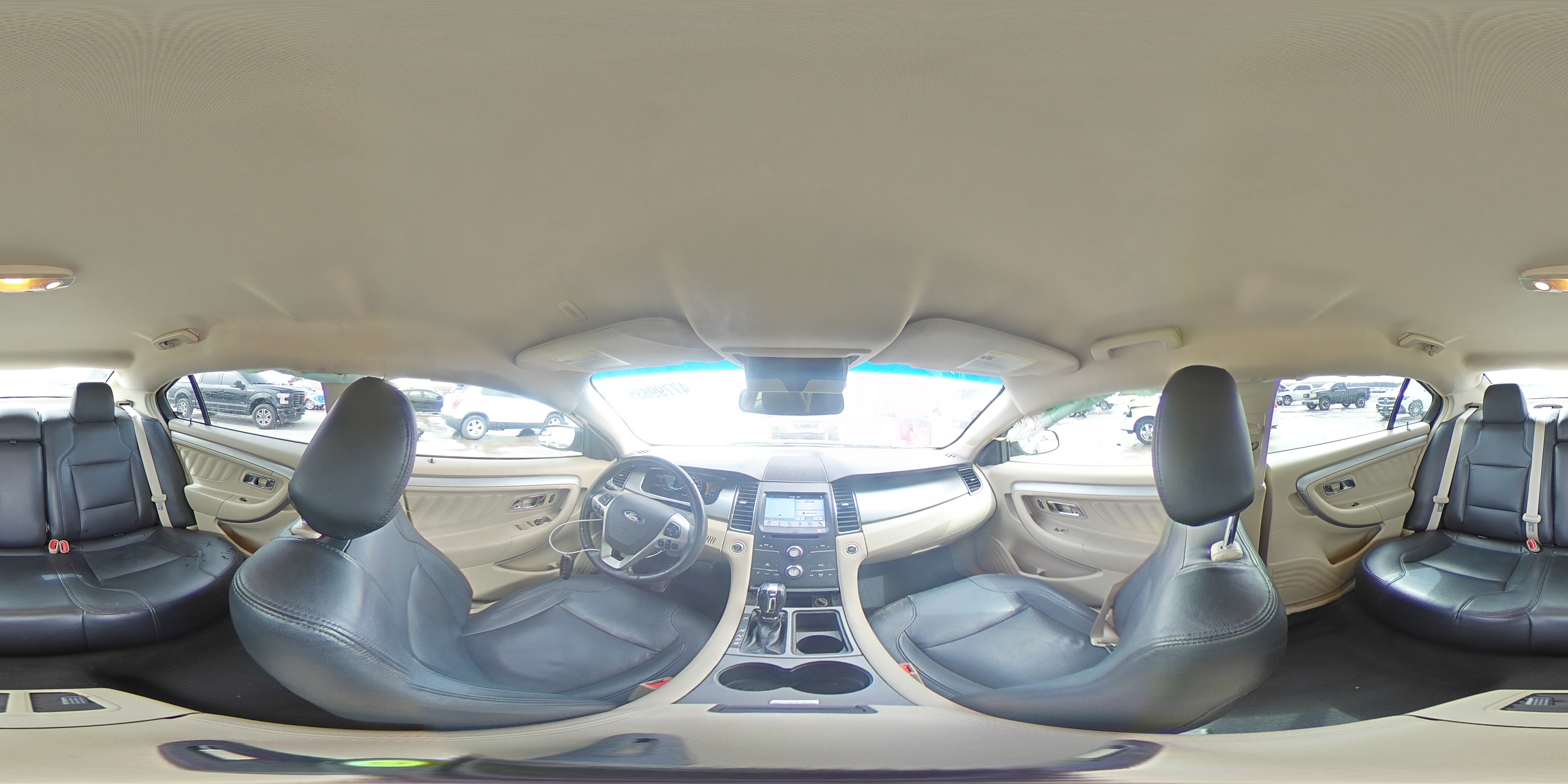 2018 Ford Taurus - Image 15