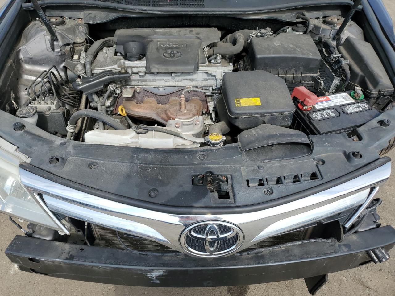 2012 Toyota Camry - Image 11