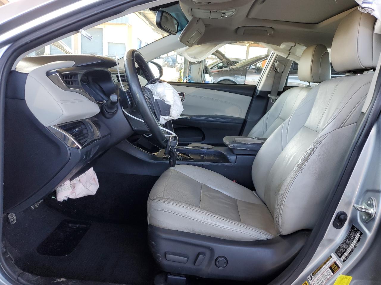 2015 Toyota Avalon - Image 7