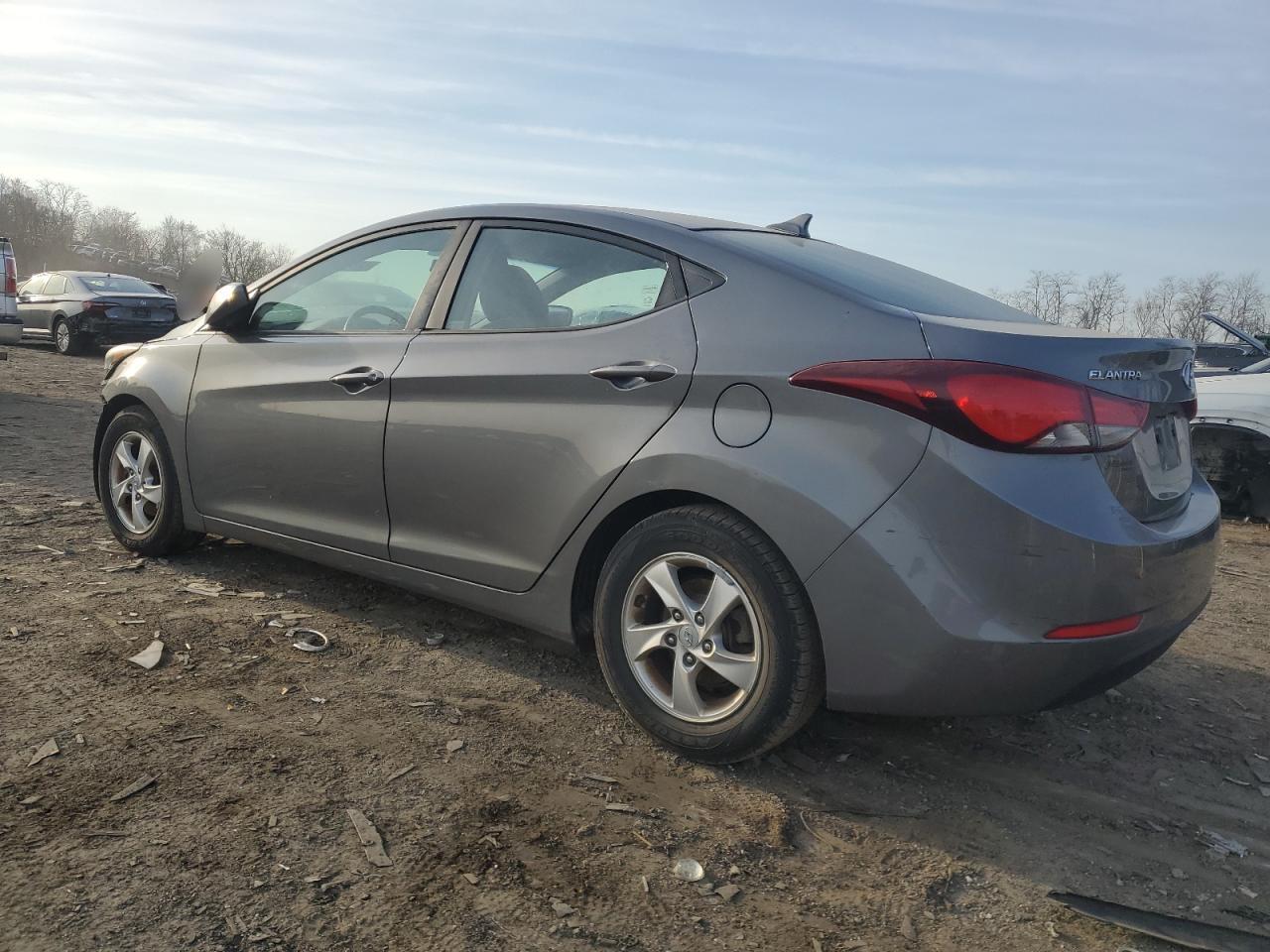 2014 Hyundai Elantra - Image 2