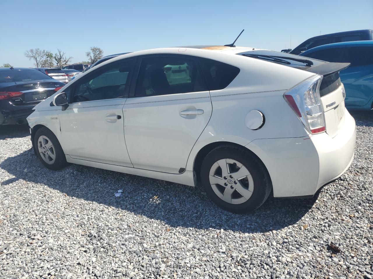 2011 Toyota Prius - Image 2
