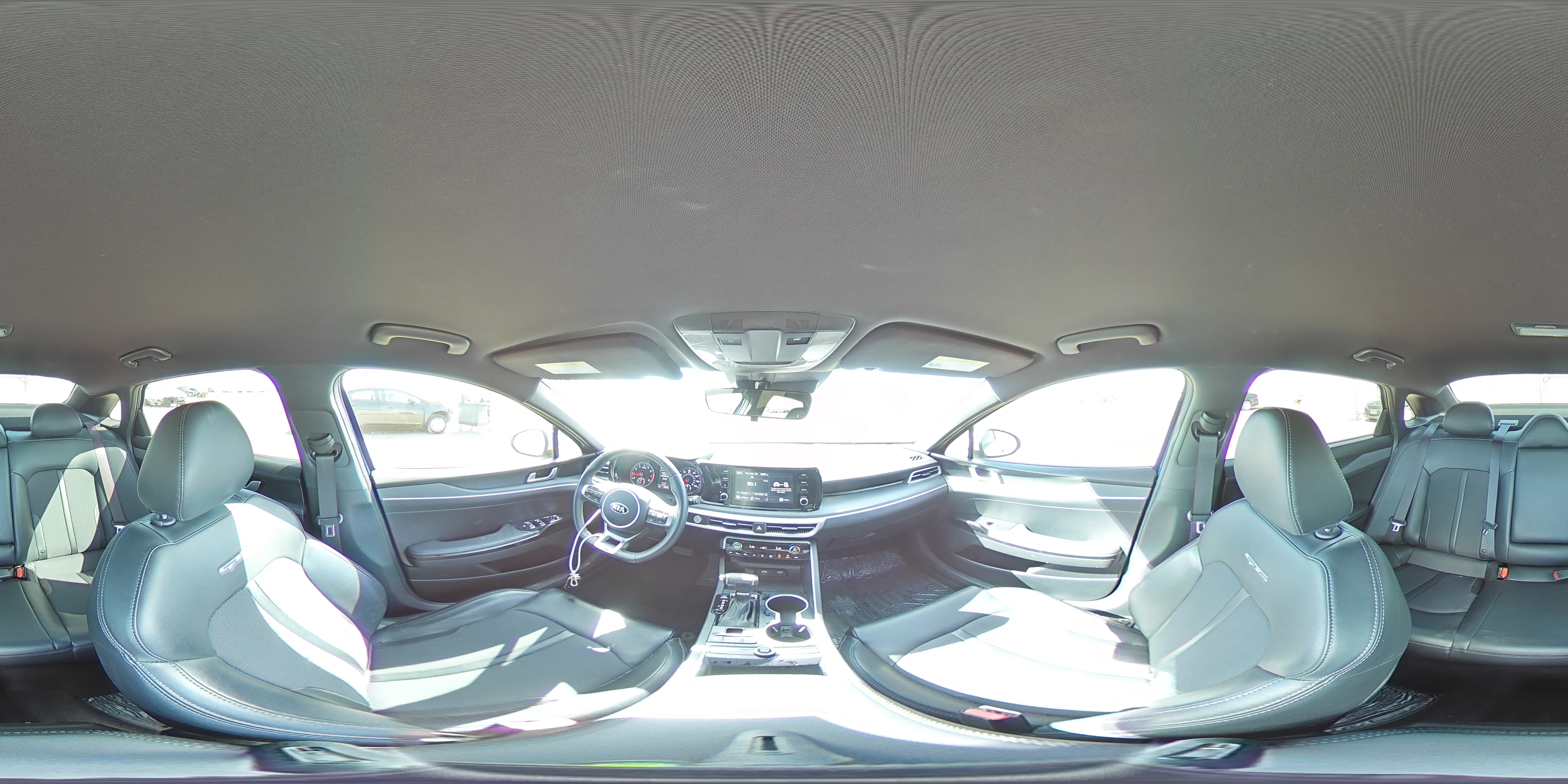 2021 Kia K5 - Image 13