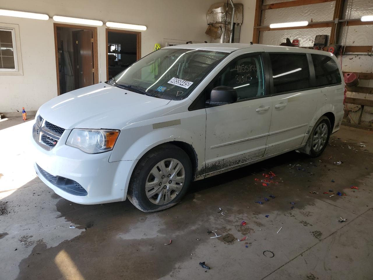 2016 Dodge Caravan - Image 1
