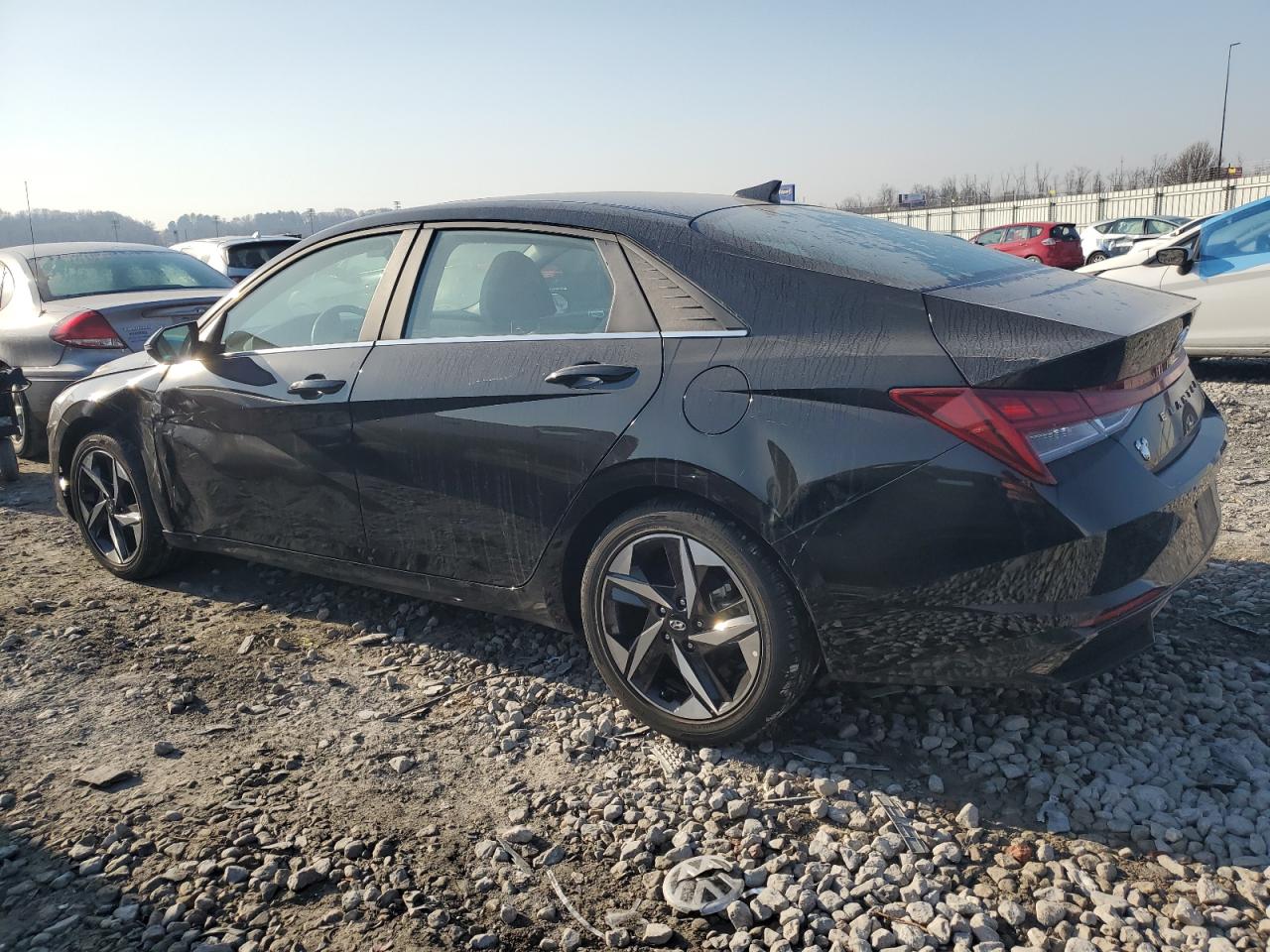 2023 Hyundai Elantra - Image 2