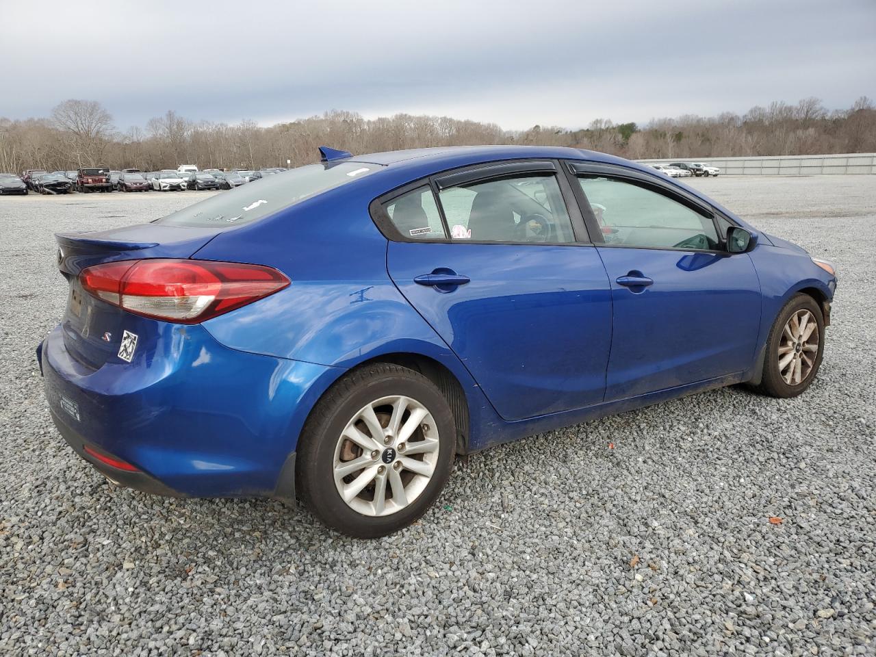 2017 Kia Forte - Image 3