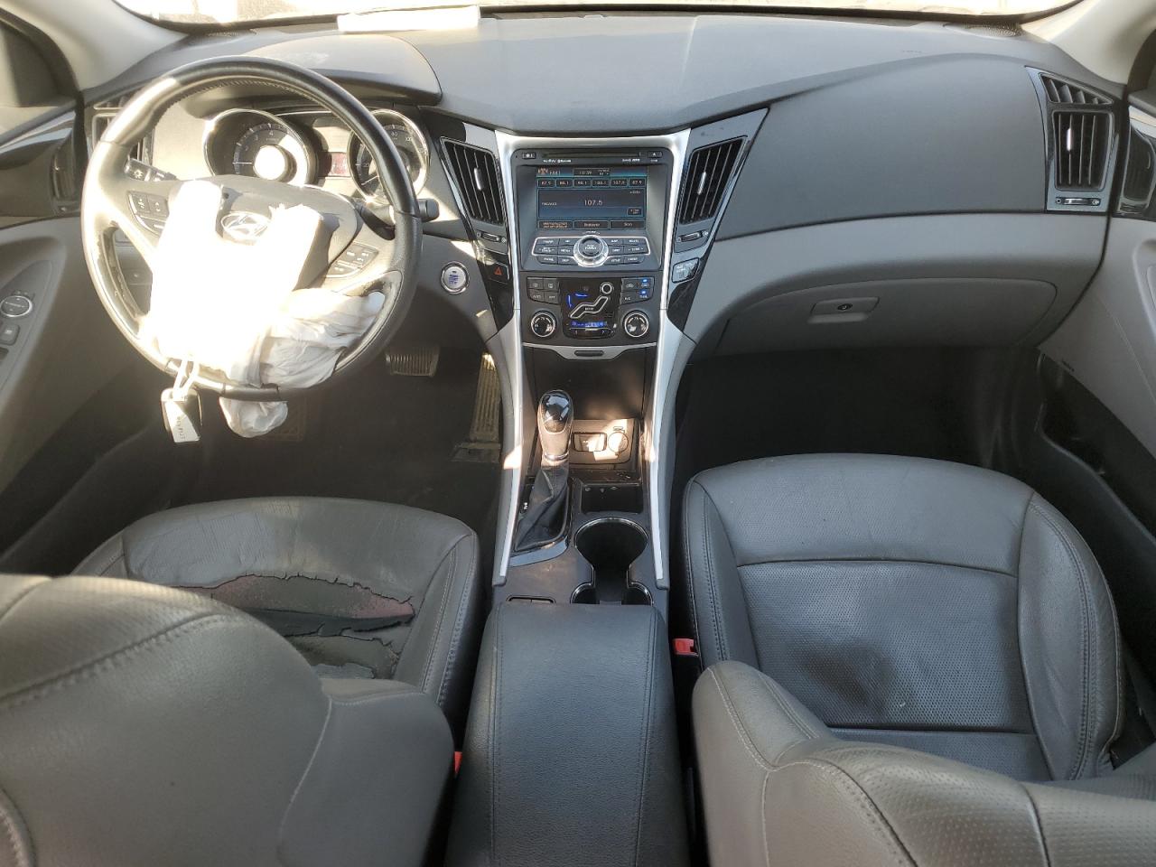 2011 Hyundai Sonata - Image 8