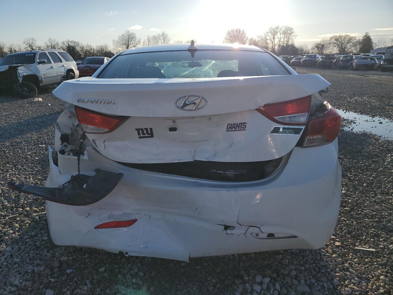 2013 Hyundai Elantra - Image 6
