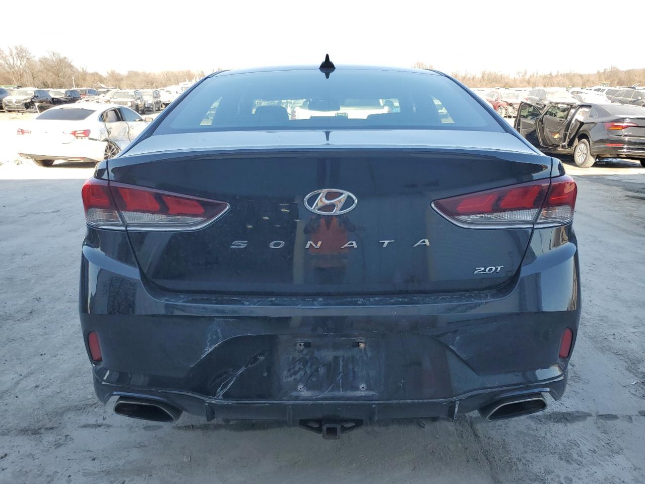 2018 Hyundai Sonata - Image 6