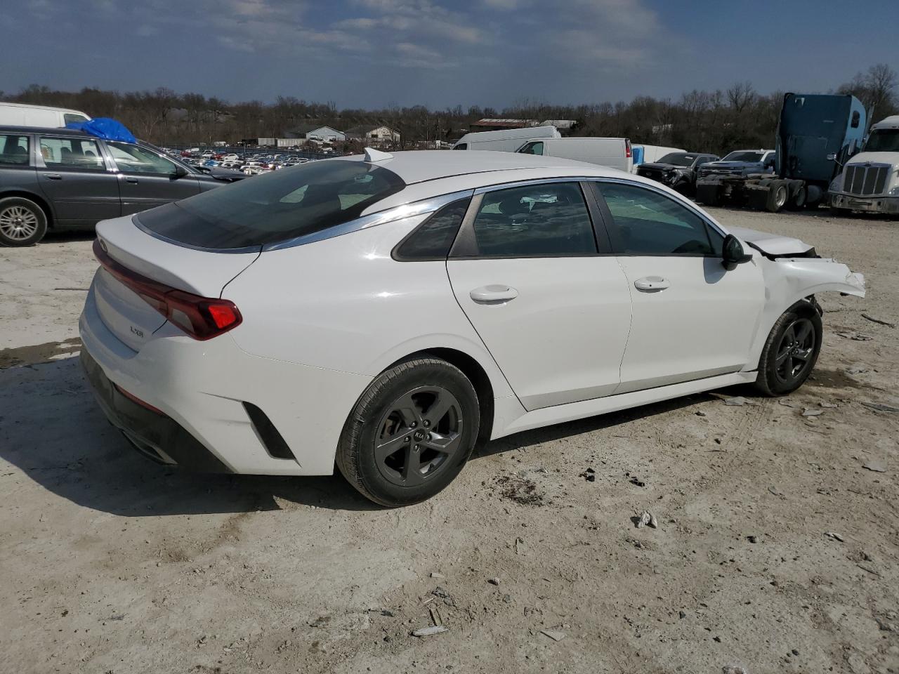 2021 Kia K5 - Image 3