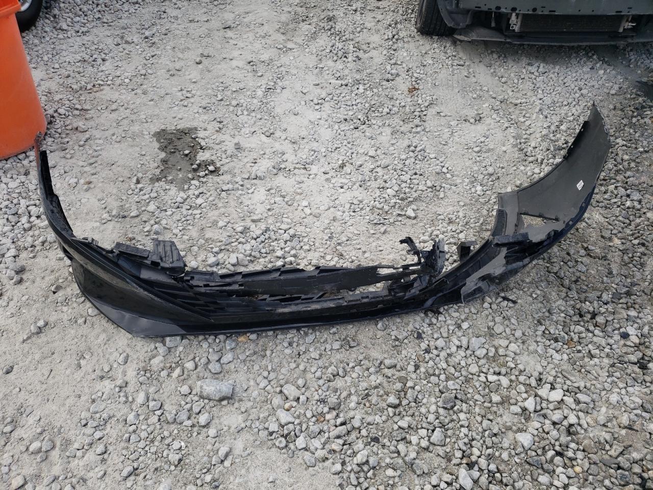 2022 Hyundai Elantra - Image 12