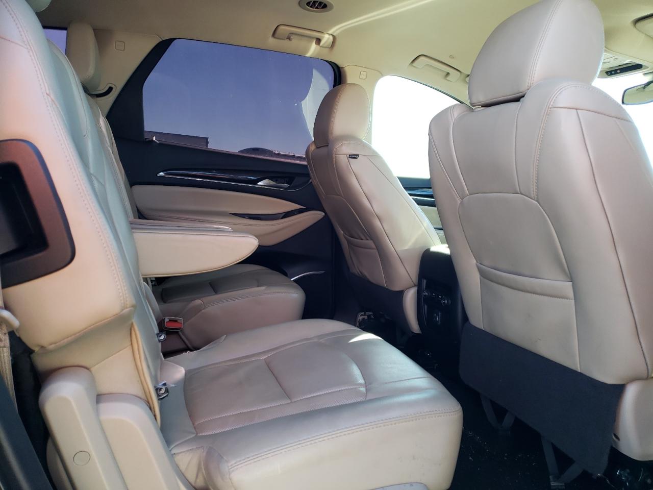 2018 Buick Enclave - Image 11