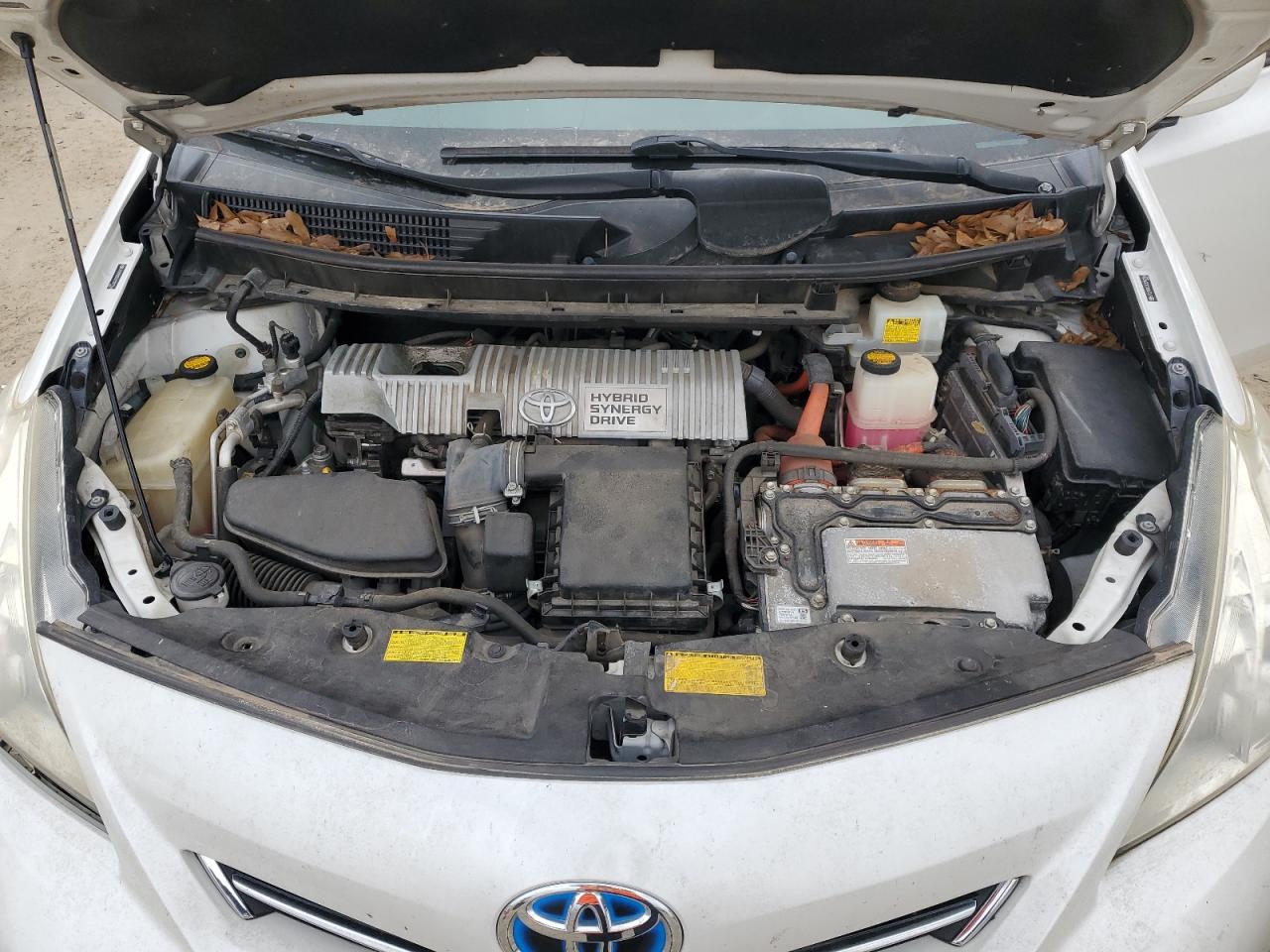 2012 Toyota Prius - Image 12
